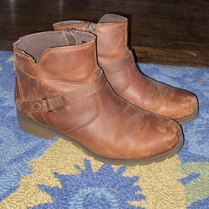 Teva brown leather booties size 6